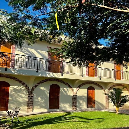פונטה קאנה Hotel Yamili מראה חיצוני תמונה