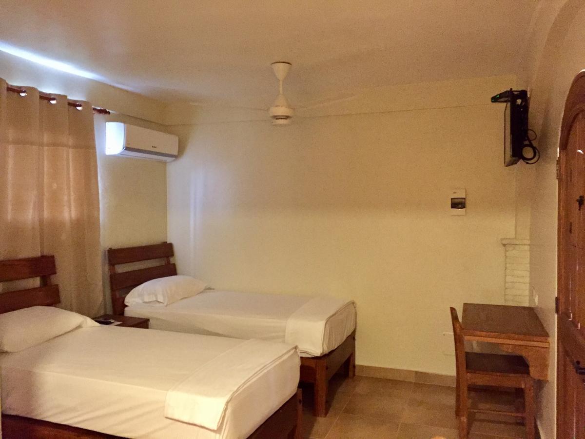 פונטה קאנה Hotel Yamili מראה חיצוני תמונה
